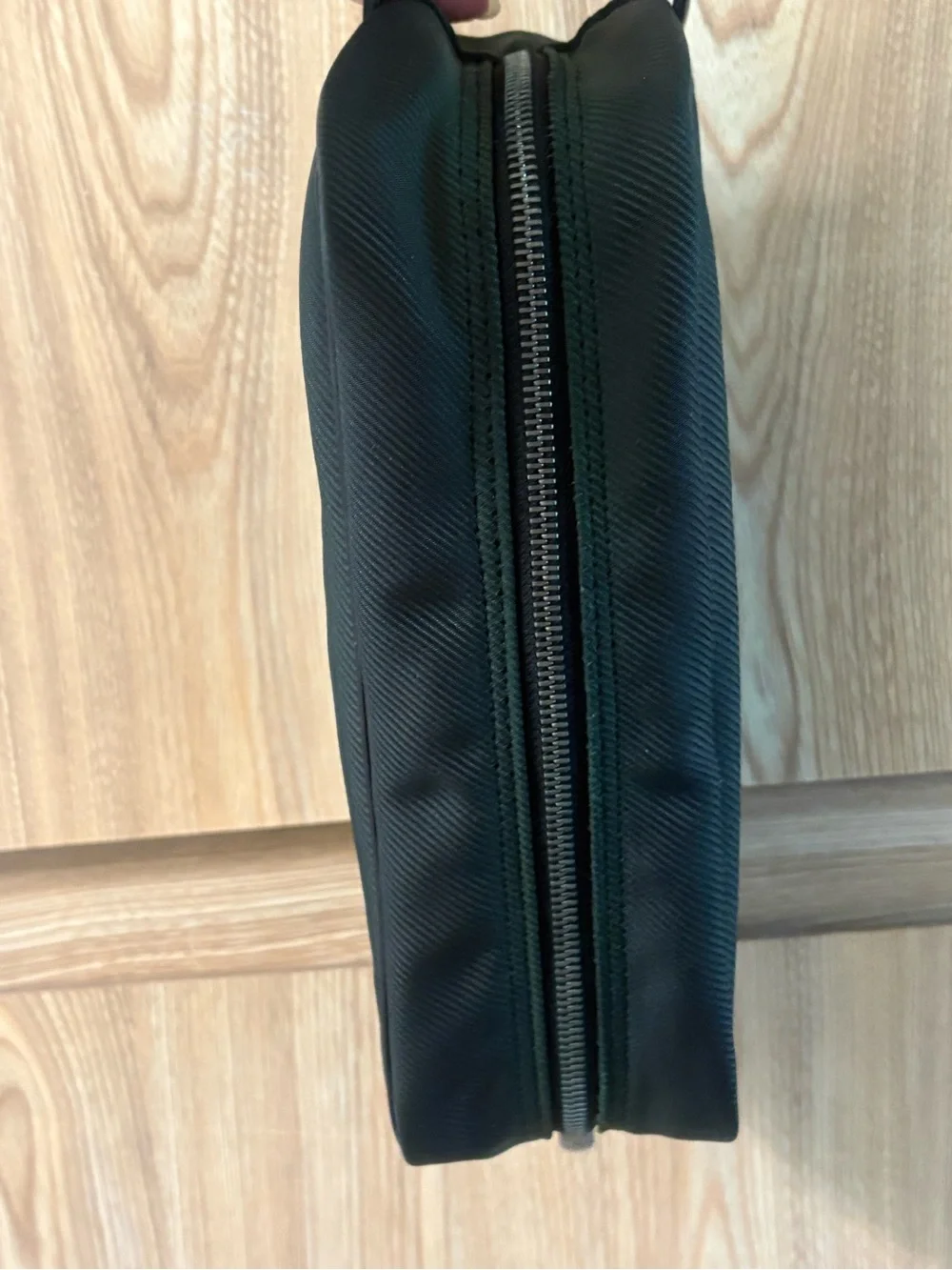 Auth Louis Vuitton Toiletry Bag unisex